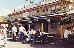 Surveyor General Inn - Perths Hotel 0