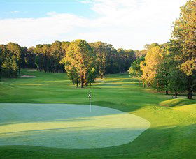 Royal Canberra Golf Club - Perths Hotel 2