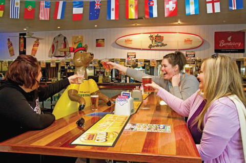 Hoey Moey–Park Beach Hotel - Perths Hotel 3