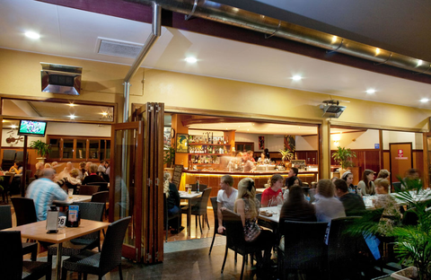 Yandina Hotel - Perths Hotel 4