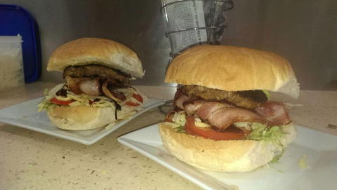 Glendon Street Cafe - Perths Hotel 3