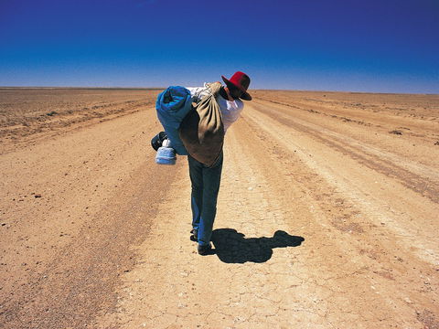 A Portrait Of Australia: Stories Through The Lens Of Australian Geographic - Perths Hotel 0