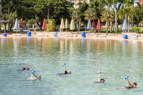 Aqua Fitness In The Wave Lagoon - Perths Hotel 0