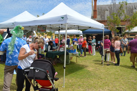 Naponda Farmers Market - Perths Hotel 0