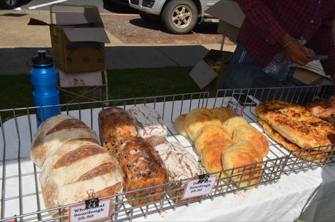 Naponda Farmers Market - Perths Hotel 1