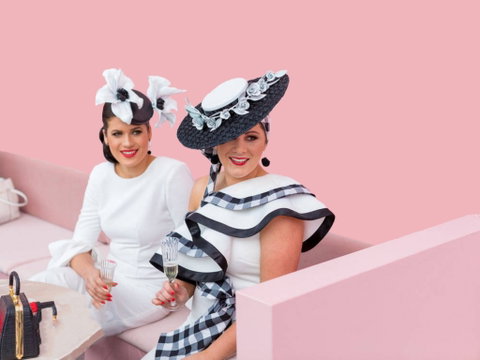 Girls On Tour Raceday - Perths Hotel 0