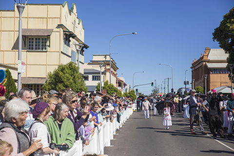 Mary Poppins Festival - Perths Hotel 1