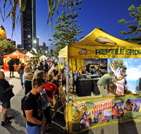 Surfers Paradise Beachfront Markets - Perths Hotel