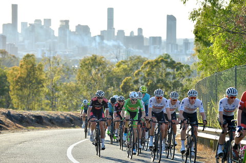 Tour De Brisbane - Perths Hotel 0