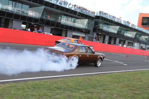 Bathurst Autofest - Perths Hotel 0