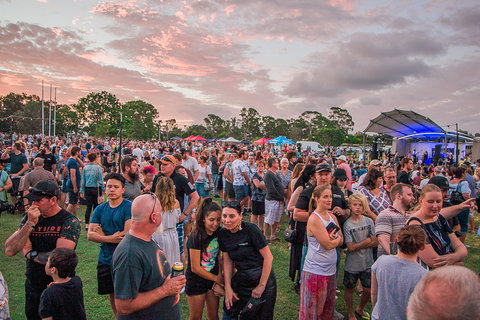 Food N Groove Fridays - Perths Hotel 1