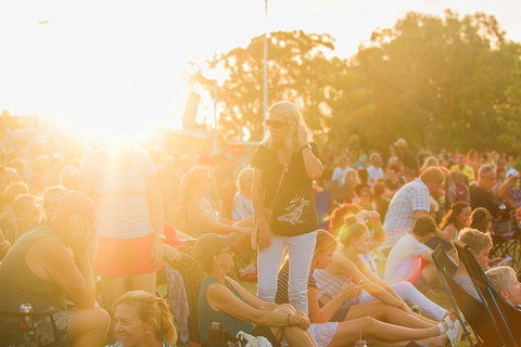 Food N Groove Fridays - Perths Hotel 2