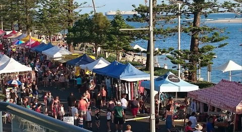 Twilight Markets Caloundra - Perths Hotel 1