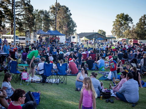 Yass Community Christmas Carols - Perths Hotel 0