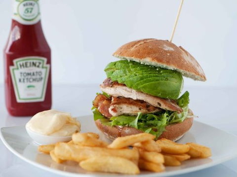 Moo Gourmet Burgers - Perths Hotel 2