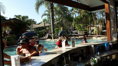 Blue Dolphin Holiday Resort - Perths Hotel 5
