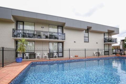 Econo Lodge Mildura - Perths Hotel 7