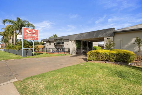 Econo Lodge Mildura - Perths Hotel 1