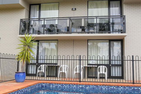 Econo Lodge Mildura - Perths Hotel 3
