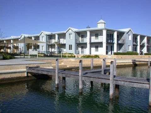 C Mandurah Resort - Perths Hotel 0