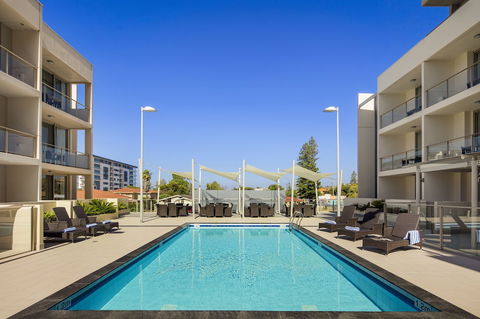 Quest Scarborough - Perths Hotel 1