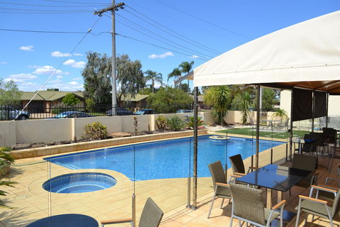 Best Western Chaffey International Motor Inn - Perths Hotel 2