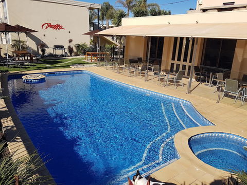 Best Western Chaffey International Motor Inn - Perths Hotel 3
