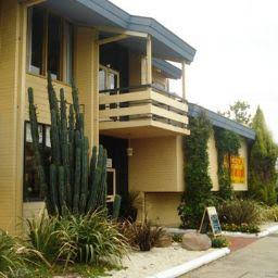 Econo Lodge Hacienda International - Perths Hotel 3