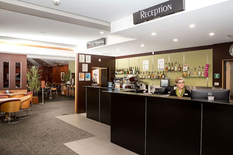 Edgewater Hotel - Perths Hotel 0