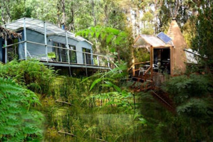 Southport Lagoon TAS Perths Hotel