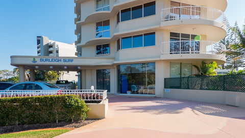 Burleigh Surf Apartments - Perths Hotel 4