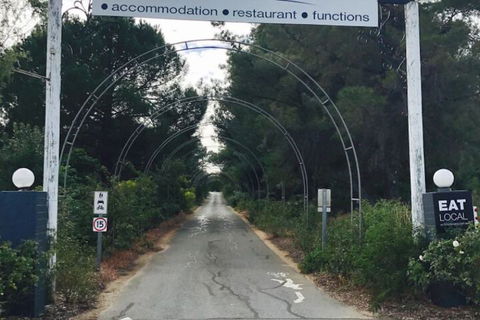 Lyndoch Hill - Perths Hotel 1