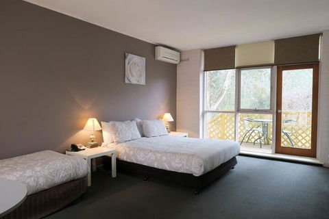 Lyndoch Hill - Perths Hotel 5