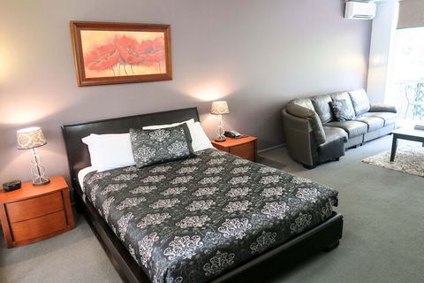 Lyndoch Hill - Perths Hotel 7