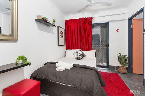 Arrival Accommodation Centre - Perths Hotel 5
