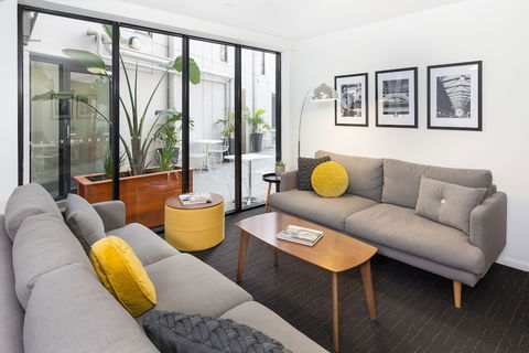 City Edge North Melbourne - Perths Hotel 4