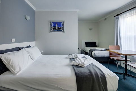 Central Motel Port Fairy - Perths Hotel 5