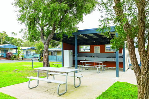 Amaroo Holiday Park - Perths Hotel 1