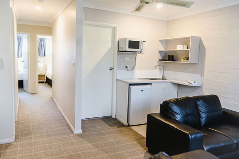 Balan Village Motel - Perths Hotel 2