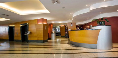 Clarion Suites Gateway - Perths Hotel 6