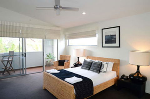 Beach Road Holiday Homes - Perths Hotel 4