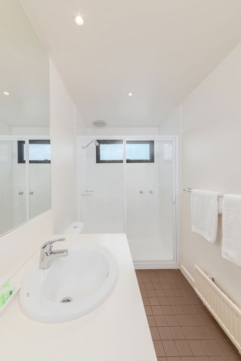 Southern Ocean Villas - Perths Hotel 1