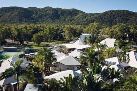 Island Leisure Resort - Perths Hotel 3