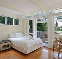 The Lower Decks - Perths Hotel