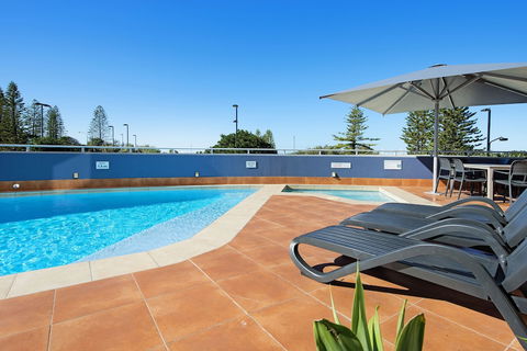 ULTIQA Shearwater Resort - Perths Hotel 1
