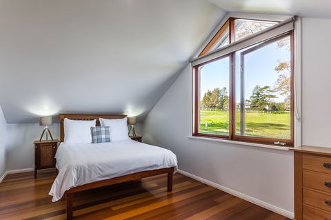 Worrowing Jervis Bay - Perths Hotel 2