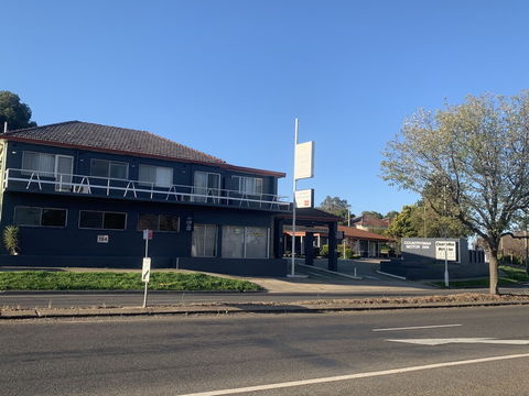 Countryman Motor Inn - Perths Hotel 2