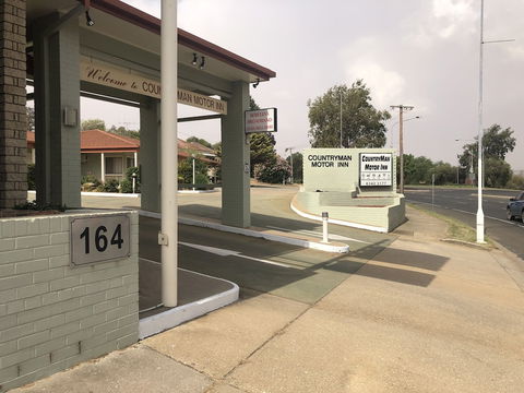 Countryman Motor Inn - Perths Hotel 1