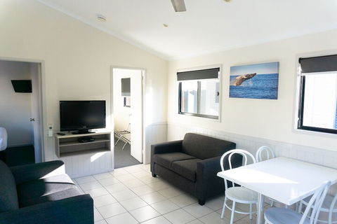 Shoal Bay Holiday Park - Perths Hotel 5
