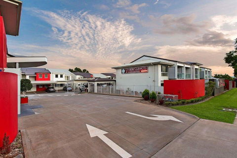City Golf Club Motel - Perths Hotel 1